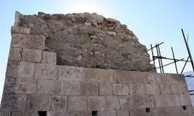 خراب‌کاری در آرامگاهِ جاماسب