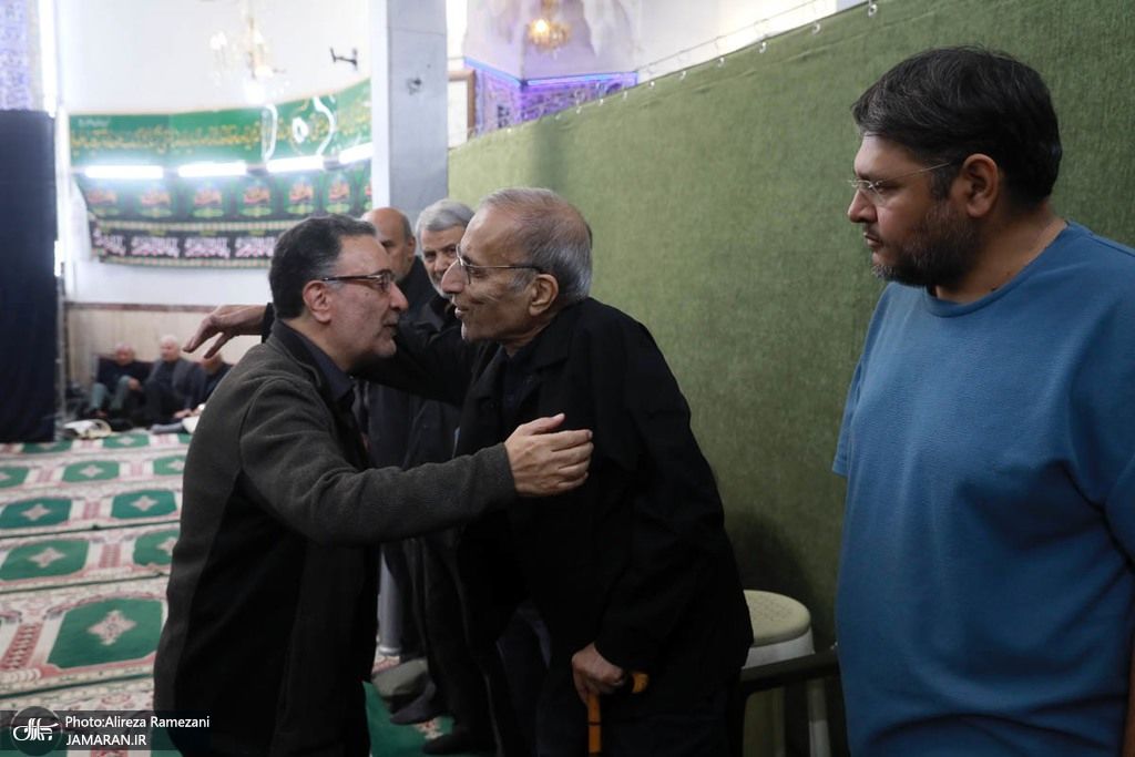 تصاویر: مراسم تشییع برادر سید مصطفی تاجزاده
