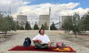علی قمصری پای نیروگاه برق با ساز خود نواخت | فیلم
