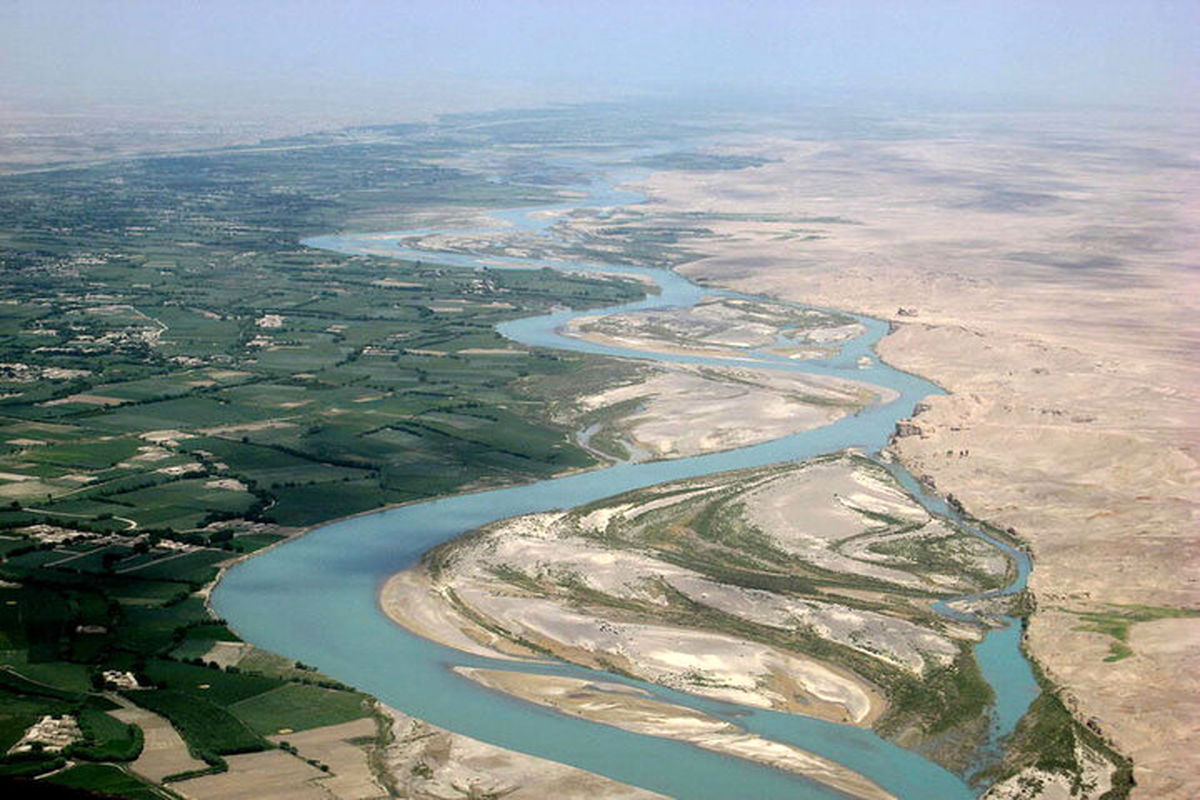 اگر تا الان بخشی از آب افغانستان به سمت ایران می آمده، لطف نبوده؛ دنبال محدودتر کردن آب‌های ورودی به ایران هستند!