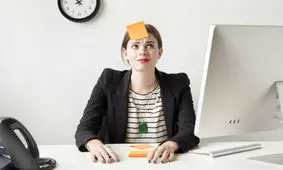 چرا خاطراتمان را فراموش می‌کنیم؟