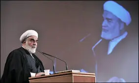 خطر فضای مجازی کشور را «تهدید» می‌کند/ پادزهر آن نماز جمعه، اعتکاف، اربعین و عاشورا است

