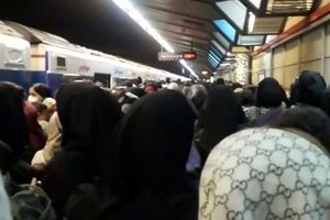 رفع نقص فنی در حرکت قطار‌های خط یک متروی تهران/ سرویس‌دهی در خط یک در حال انجام است/ ویدئو