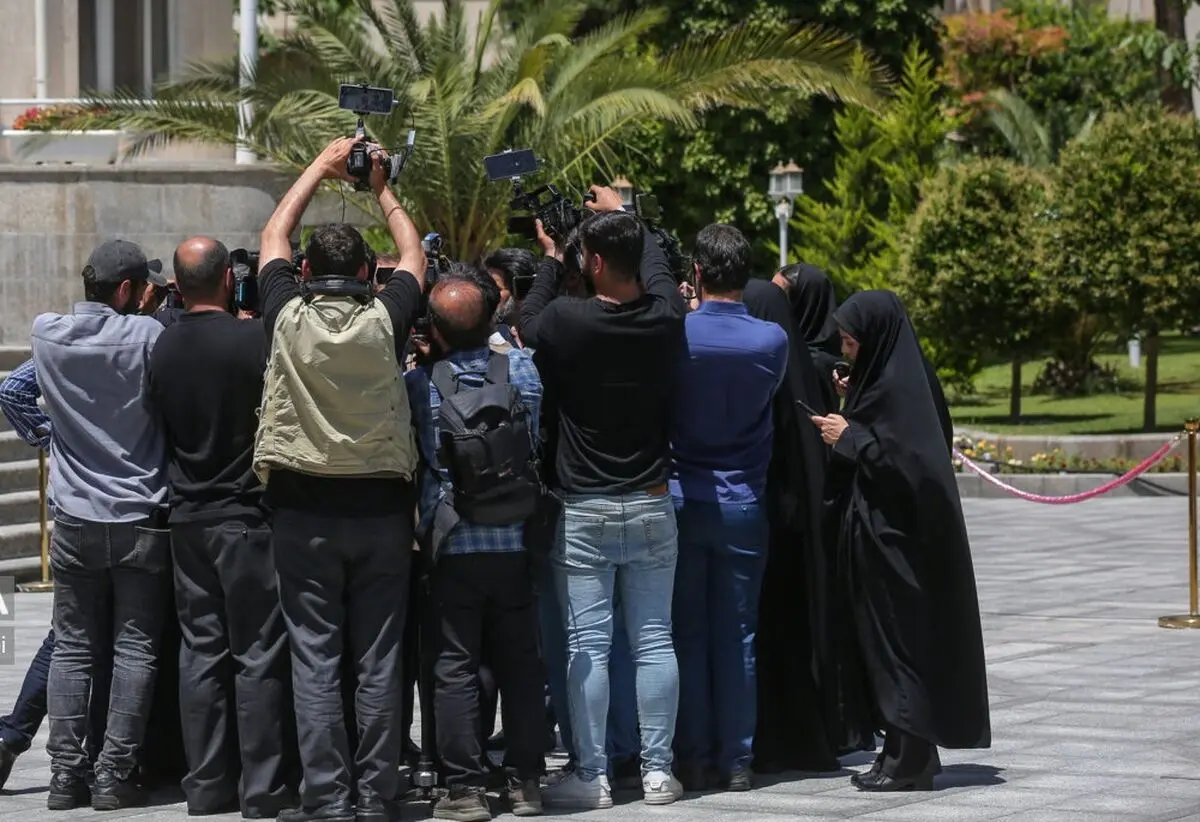 انتشار غیرقانونی شهادت نامه برخی اعضای دولت به شورای نگهبان پیگیری قضائی می‌شود

