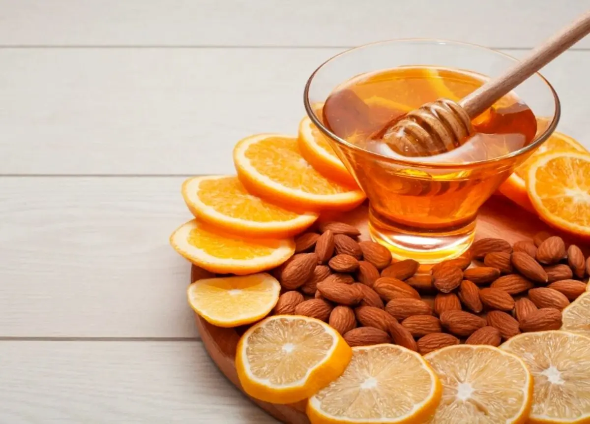 چگونه عسل طبیعی را از تقلبی تشخیص دهیم؟