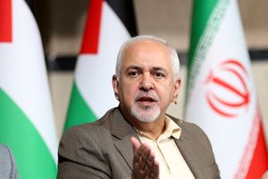 انتشار پیامی دروغ از قول ظریف در فضای مجازی/ وزیر خارجه پیشین ایران: کفگیر‌ها به ته دیگ خورده؛ پیام ساختگی یک سال پیش را از زباله دان بیرون کشیده اند 