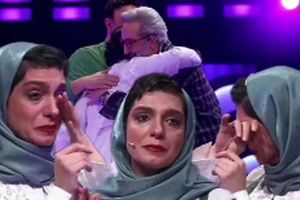  اشک‌های احساسی الیکا عبدالرزاقی در صداتو/ ویدئو