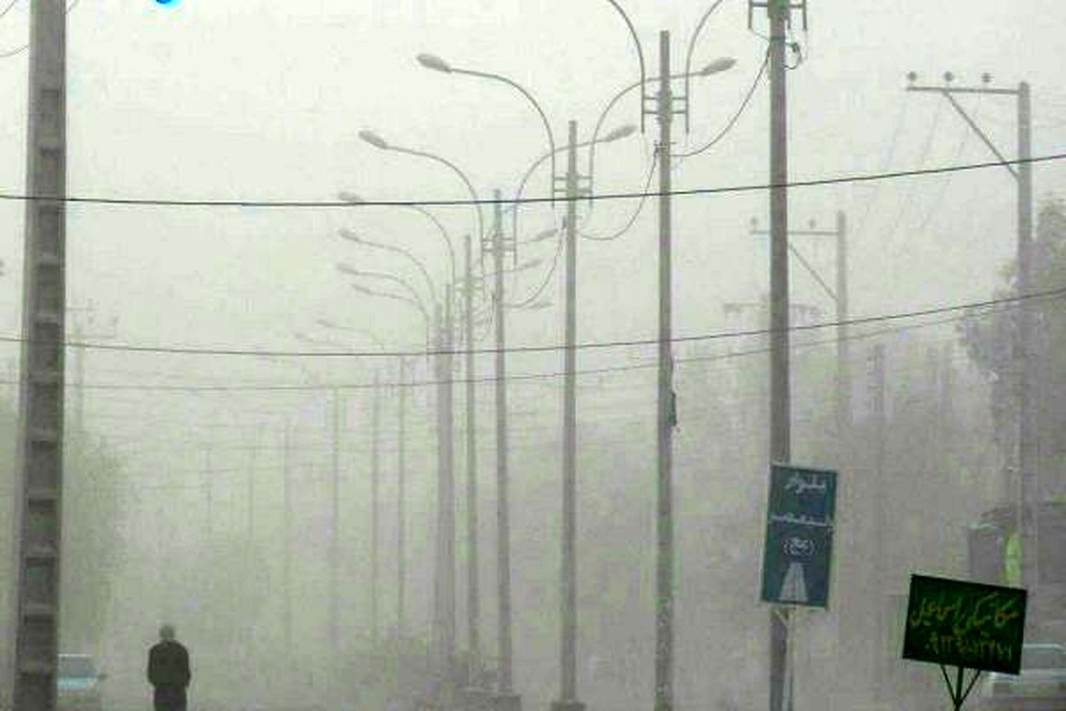 مدارس کرمان به دلیل آلودگی شدید هوا تعطیل شد