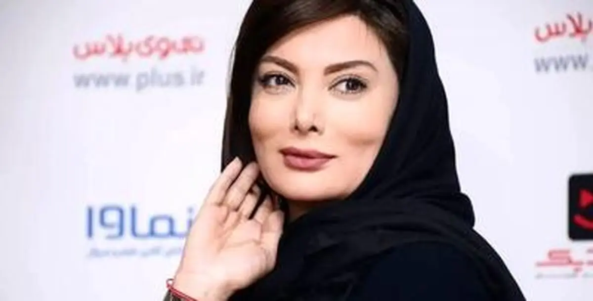 سفر در زمان؛ گریم شدن «نگار فروزنده» در پشت‌صحنه «دعوت به شام»؛ سال 79 