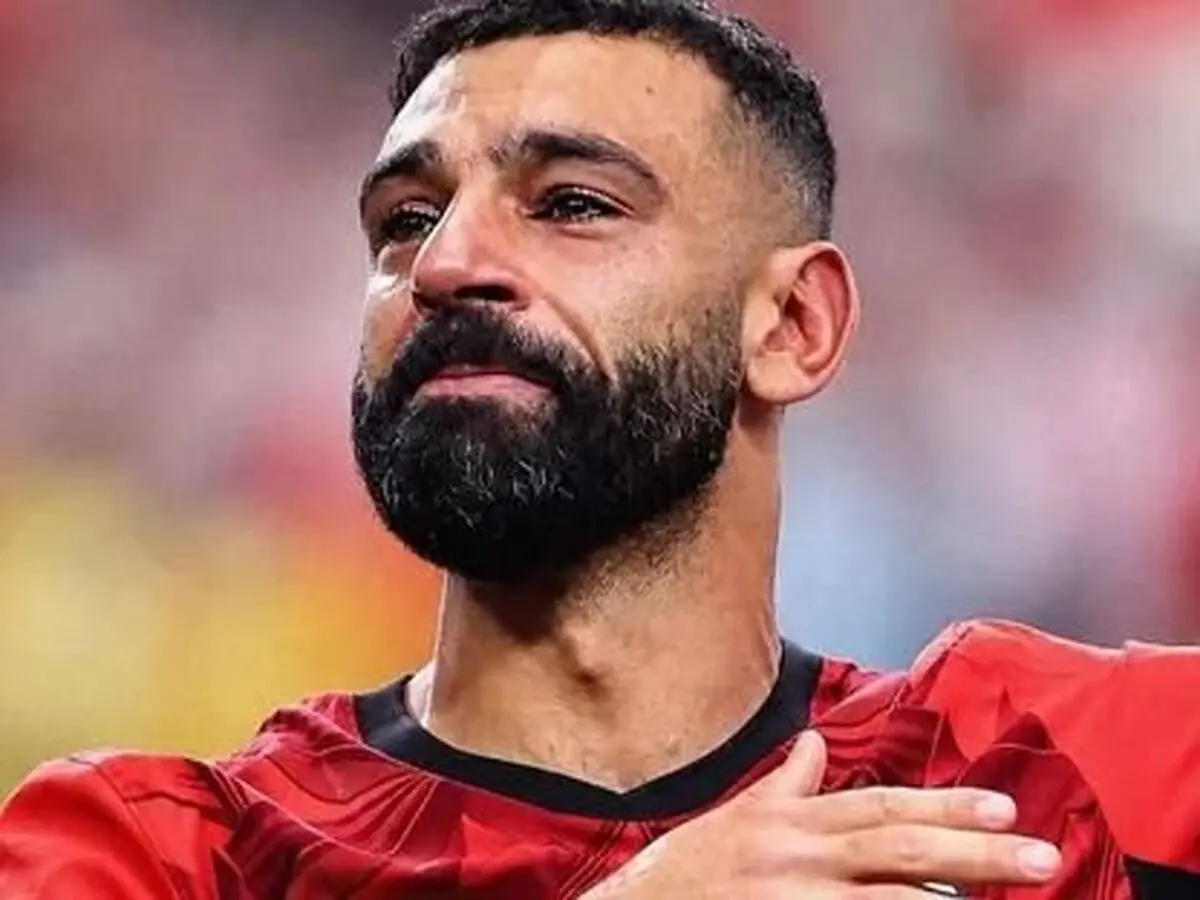 محمد صلاح، ستاره مصری فوتبال، با استقبال پرشور هواداران در شهر ترابزون ترکیه روبه‌رو شد