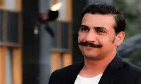 ماجرای ازدواج محمد نادری و همسرش/ ویدئو