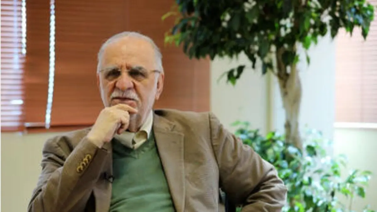 عجیب اما متاسفانه واقعی؛ در بهترین حالت درآمد نفت و صادرات غیر نفتی ایران، نزدیک به ۱۰۰ میلیارد دلار است