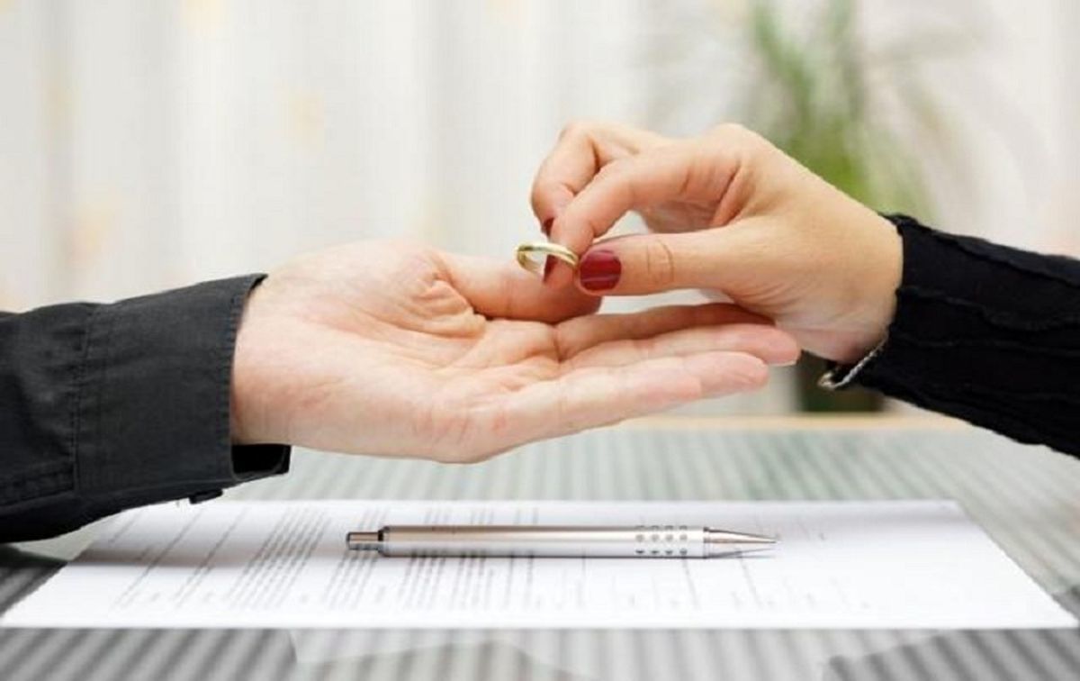 حق طلاق زن در صورت طولانی شدن زمان عقد