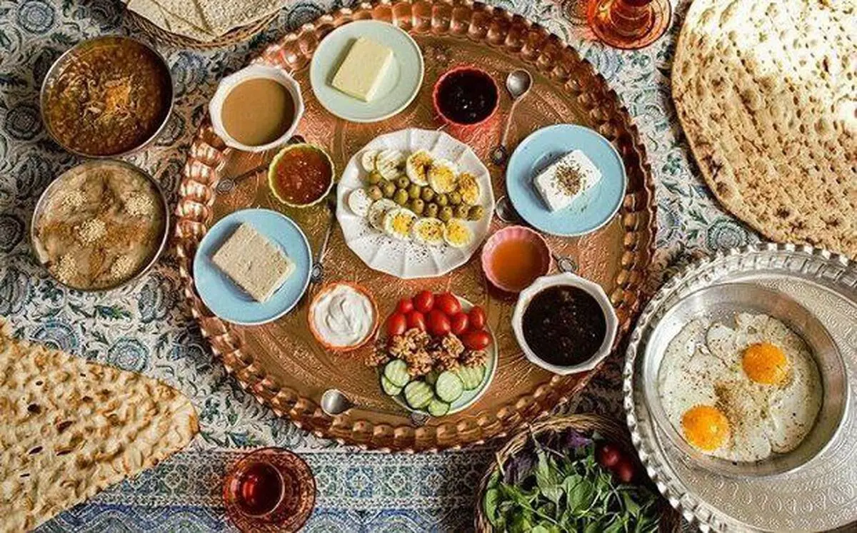 مصرف مواد قندی‌ و‌ شیرین در وعده‌ افطار را کاهش دهید