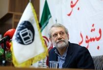 علی لاریجانی باید سالها قبل در جایگاهی می‌ایستاد که امروز است/ دوباره به سیاست بازگشته تا تعادل ایجاد کند/ کنایه‌گویی فقط از خودش بر‌می‌آید 