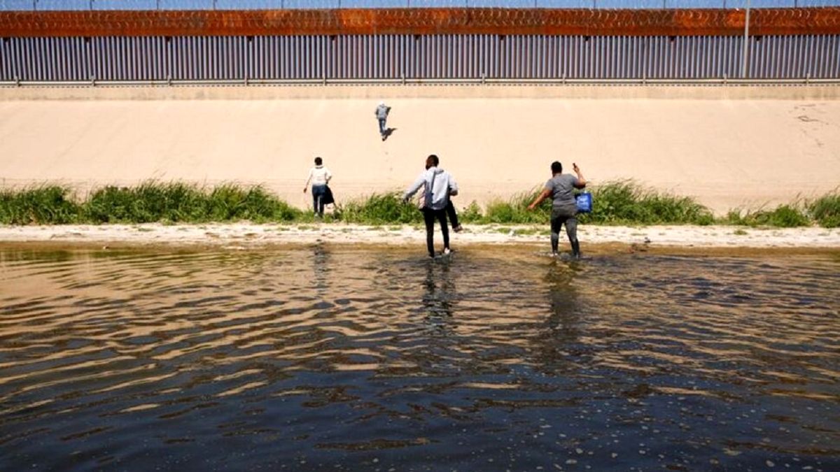 بازداشت بی‌سابقه بیش از ۲۰۰ هزار مهاجر در مرز آمریکا

