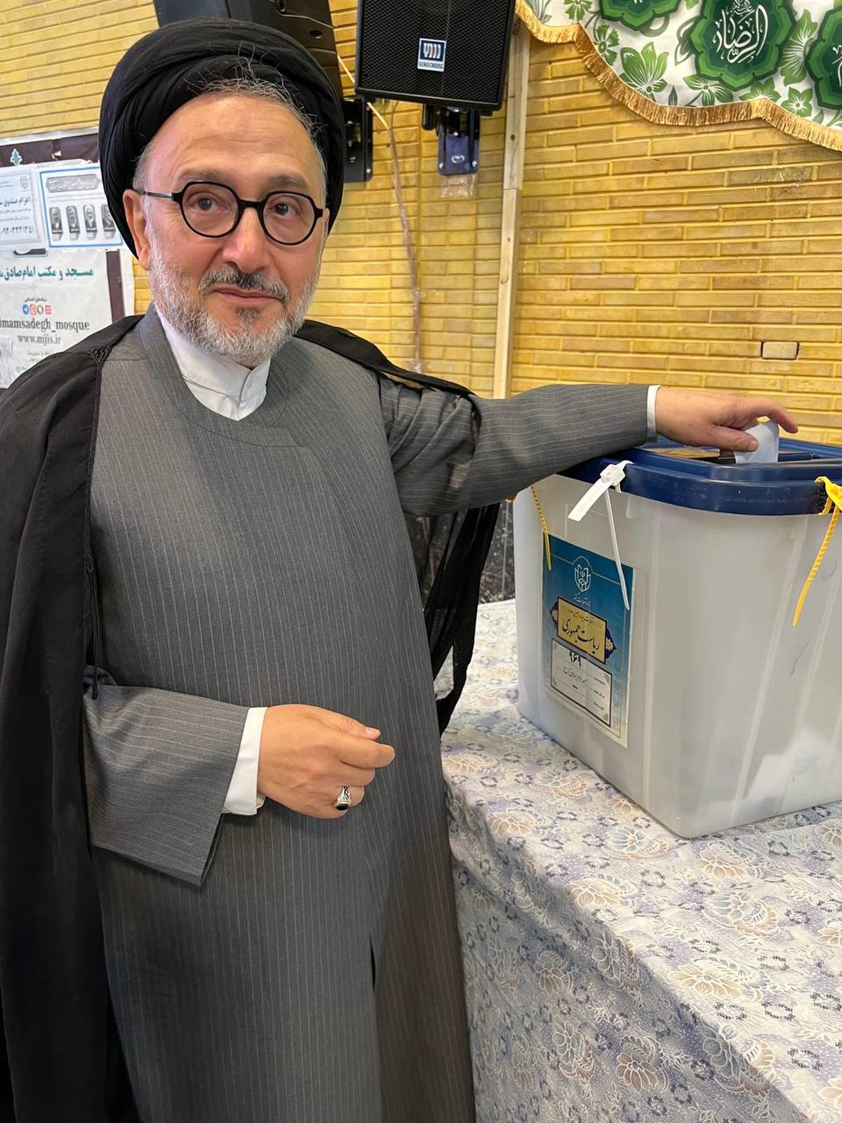 ابطحی: شیطان را لعنت کنید و رأی دهید