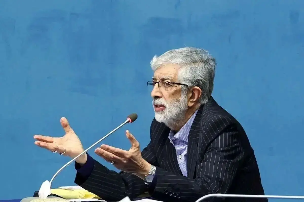 حداد عادل: خائن نامیدن مذاکره‌کنندگان با نظر رهبری منطبق نیست / مزخرفات ترامپ را خرج کوبیدن نیروهای داخلی نکنید