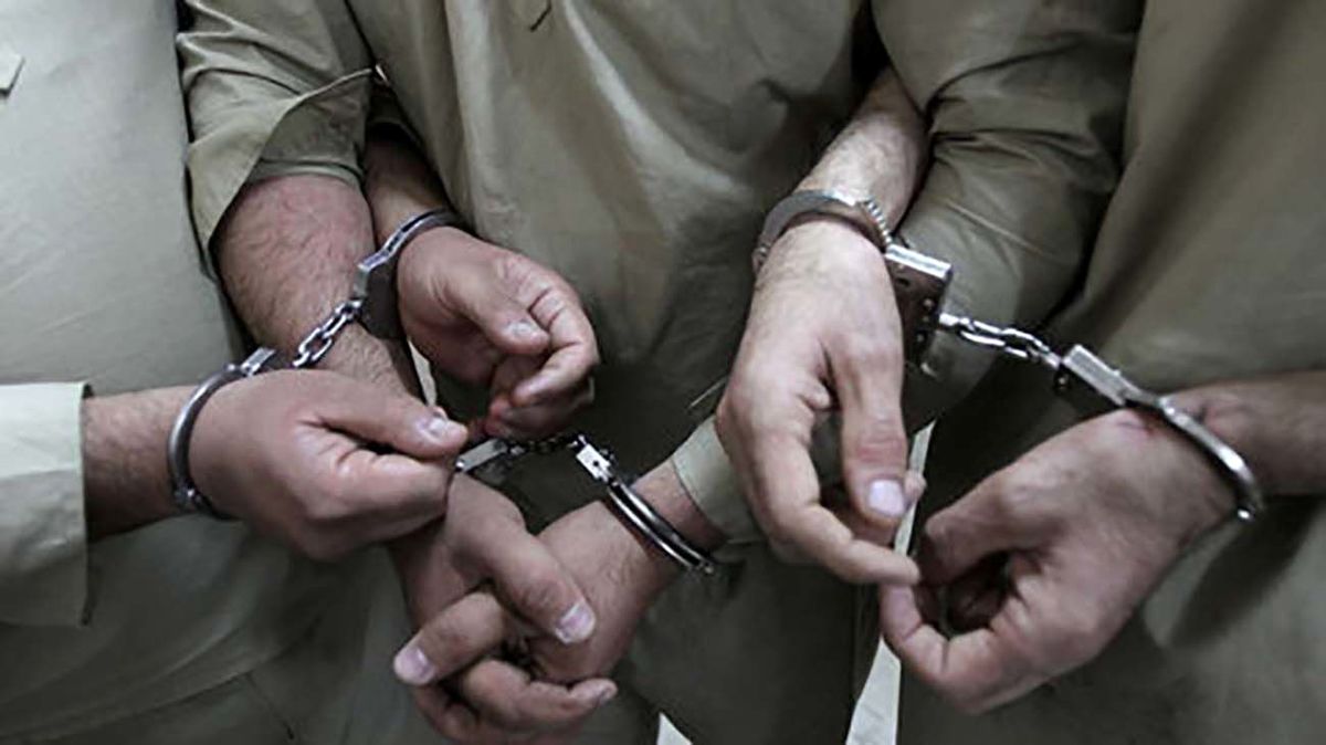 بازداشت ۱۵ نفر از اراذل و اوباش معروف در رودسر