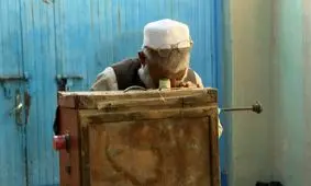 عکاسی جالب با یک جعبه جادویی چوبی/ ویدئو