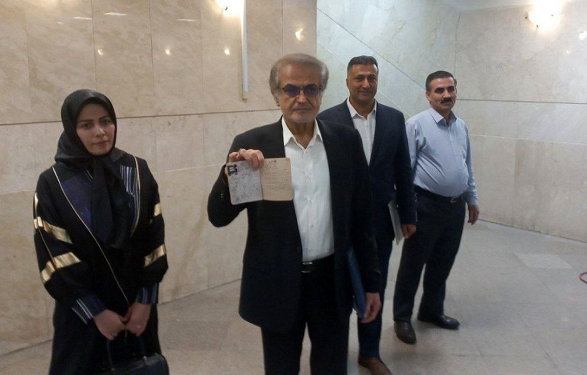 علی صوفی در انتخابات ثبت‌نام کرد

