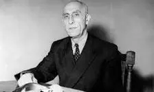 سفر در زمان؛ «دکتر مصدق» در دادگاه لاهه در هلند؛ 19 خرداد 1331