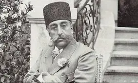 سفر به ایران قدیم؛ «مظفرالدین شاه» 11 ساله در کنار نقاشی پدرش 