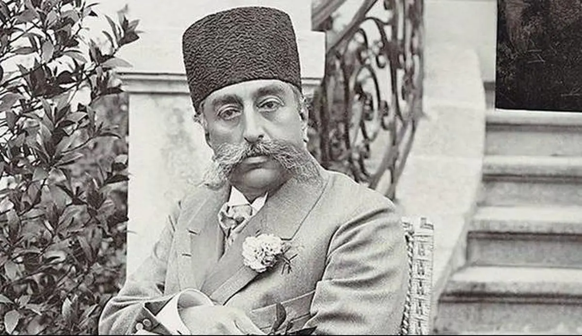 سفر به ایران قدیم؛ «مظفرالدین شاه» 11 ساله در کنار نقاشی پدرش 