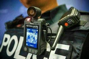 بعد از ۵ سال هنوز تمامی ماموران پلیس به دوربین البسه مجهز نیستند