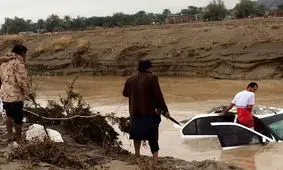 لحظه هولناک اولیه وقوع سیل در جاده کرج به چالوس/ ویدئو