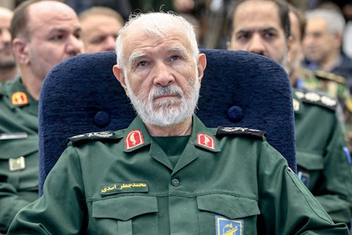 جمهوری اسلامی ایران هیچ لایه پنهانی ندارد و برای مردم همه چیز را آشکار و عیان میکند/ تا زمانی که سایه ولایت فقیه بر سر ایران است، ترس و واهمهای از دشمنان نداریم