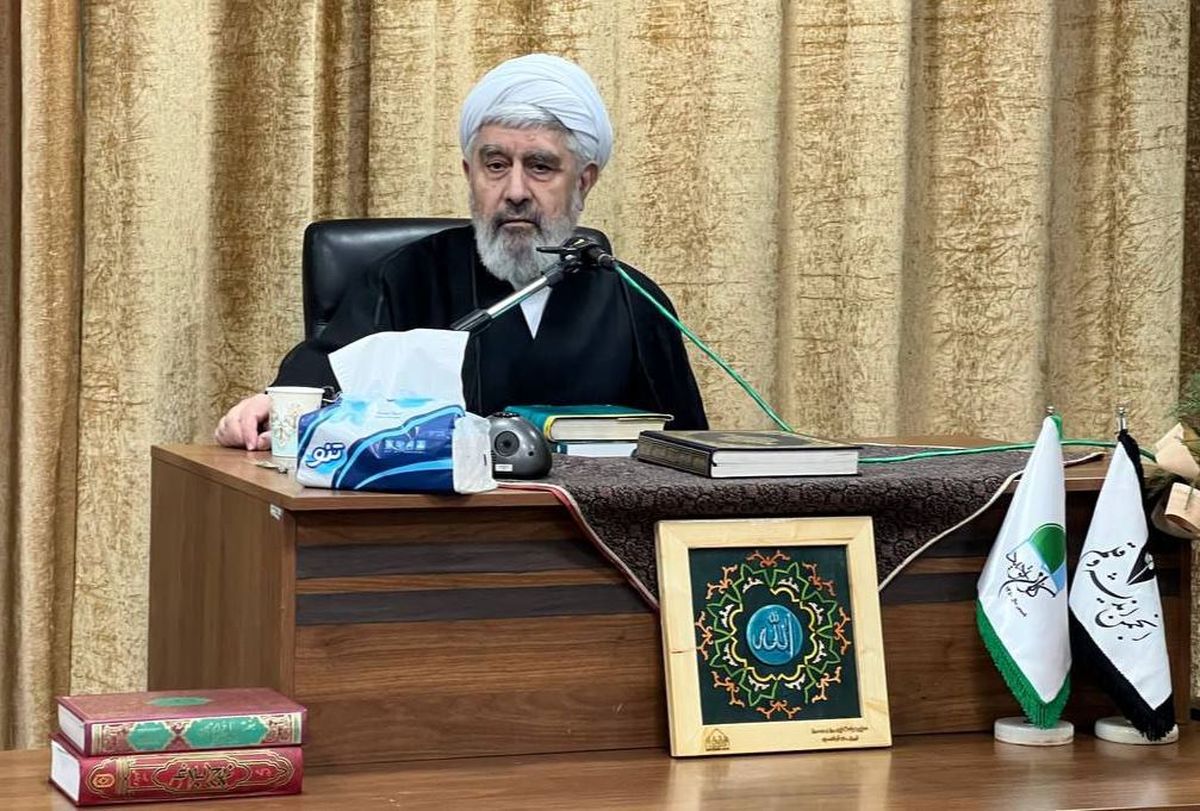 برخی اهل منبر برای دفاع از جمهوری اسلامی بر خورشید علی خاک میپاشند/ پایهگذار بهرهکشی ابزاری از تاریخ اسلام ابوسفیان است/ علی نمیخواهد لکه سلب آزادی مردم بر حکومت او در تاریخ بماند
