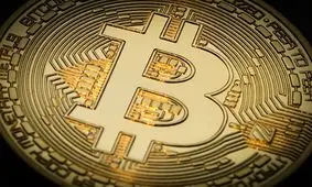 آینده بیت‌کوین در میان خوش‌بینی و تردید سرمایه‌گذاران و معامله‌گران