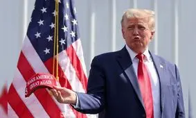 نامزد جمهوری‌خواه به نفع ترامپ کنار رفت

