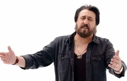 شهرام‌شب‌پره، علی اوجی را در دبی غافلگیر کرد/ ویدئو