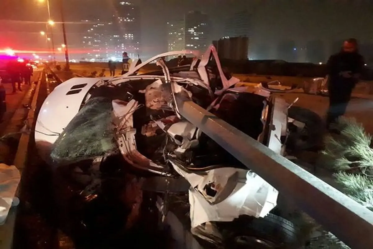 فوت ۳ نفر در اثر برخورد پژو ۲۰۷ به تیر برق/ ویدئو