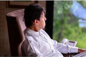 قائله عمران در پاکستان؛ قهرمان ملی یا مفسد اقتصادی/ ترور، سرنوشت آقای خان می شود؟