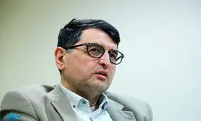 جرأت و شرافت ندارید که حمله حرامی‌های اسرائیلی به ایران را محکوم نمی‌کنید/ ویدئو