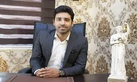 ۱۰ اشتباه رایج در انتخاب وکیل طلاق که آینده شما را نابود می کند