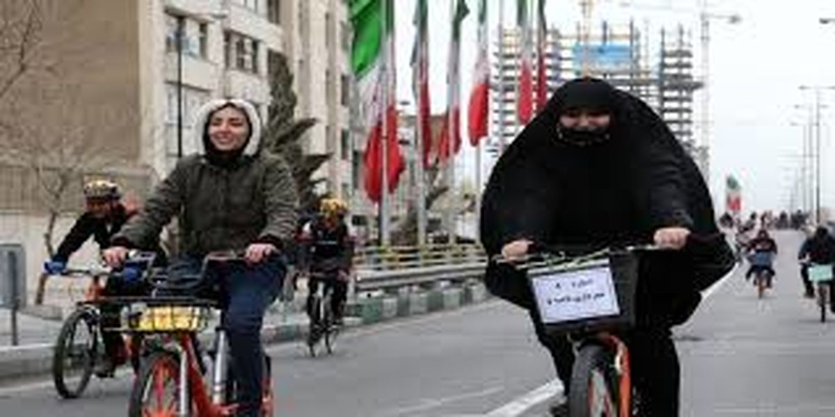 دوچرخه‌سواری زنان در شهر جرم می شود؟/ نماینده مجلس: ناهنجاری است