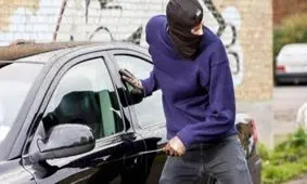 وحشت خنده دار سارق خودرو با ترفند خلاقانه مالک/ ویدئو