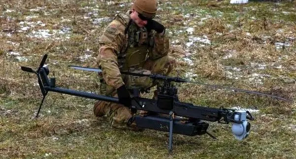 توهم پهپادهای آمریکایی / قدرت اژدها در آسمان، ترامپ را به وحشت انداخت