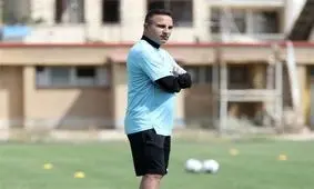 هواداران نه؛ بازیکنان باعث شدند به کریم باقری توهین شود