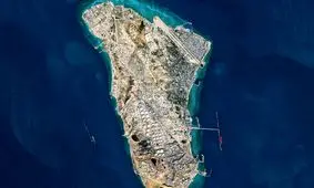 آکسیوس مدعی برنامه ترامپ علیه جزیره خارک شد