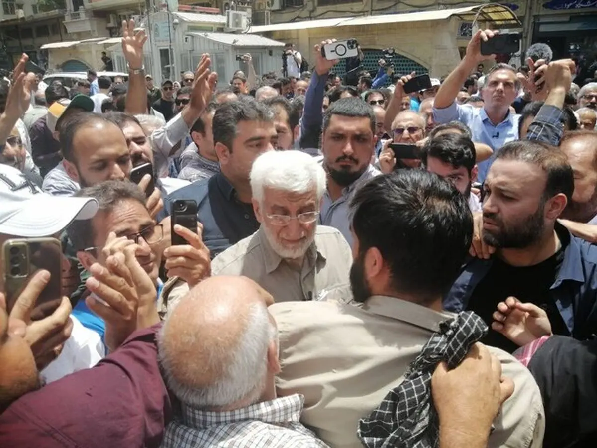جلیلی در بازار تهران: برای مشکلات کشور برنامه داریم/ ویدئو

