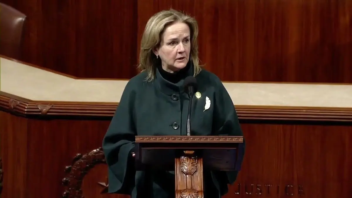 قانونگذار آمریکایی محدود کردن اختیارات جنگی ترامپ علیه ایران را ضروری خواند