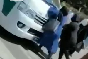واکنش پلیس به ویدیوی منتشر شده از برخورد گشت پلیس و یک مادر/ ویدئو