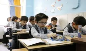 برخورد آموزش و پرورش با دو مدرسه غیرانتفاعی به دلیل تبلیغات با پوشش نامناسب