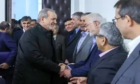 پزشکیان: تلاش می کنیم منویات رهبری را عملیاتی کنیم/ عید دیدنی وزرا با پزشکیان/ تصاویر