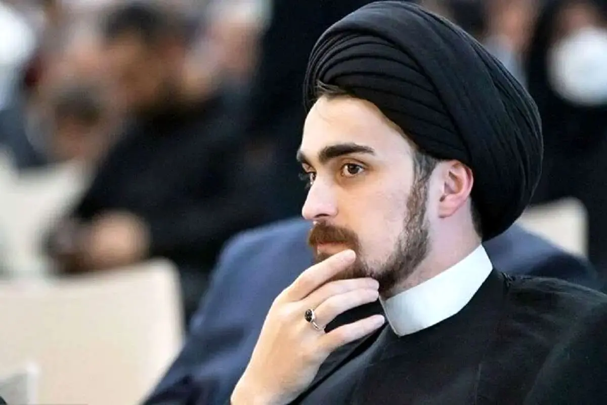 حضور سید احمد خمینی در تجمع مردمی میدان انقلاب تهران